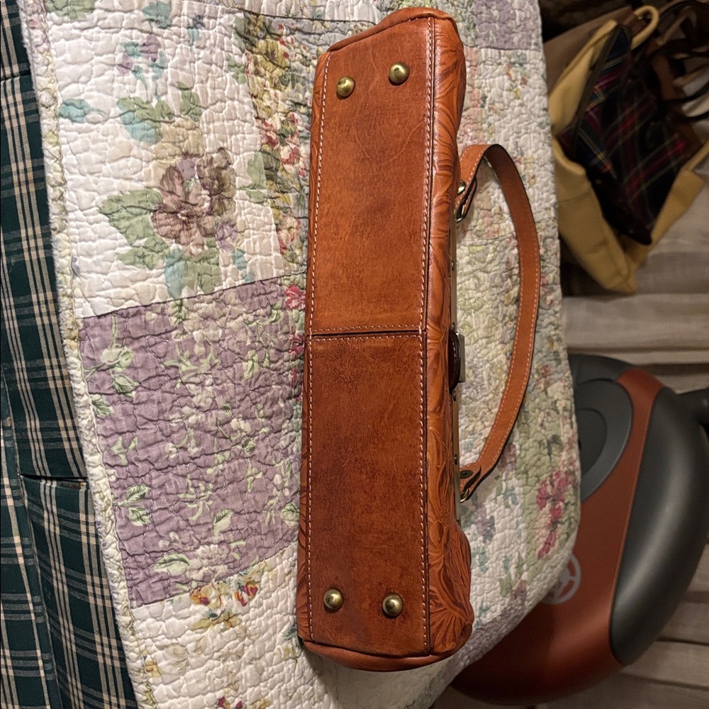 Vintage looking Patricia Nash handbag - Picture 5 of 5